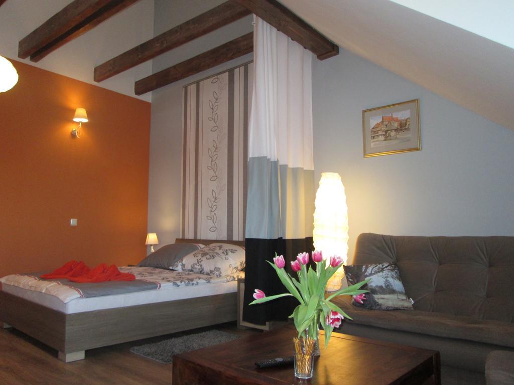 Apartamenty Przy Farze Kazimierz Dolny Room photo